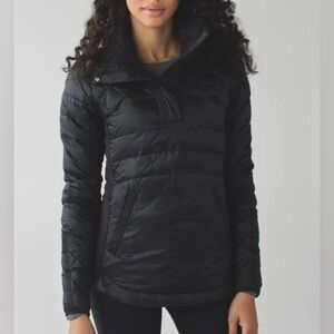 Lululemon down for a run pull over - black